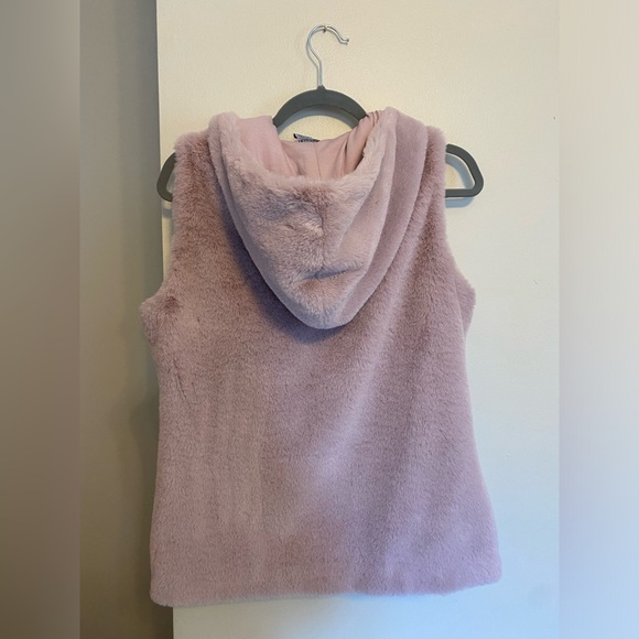 Gaiam Women’s Faux Fur Pink Vest | Fluffy Vest | Size Small Vest - Picture 4 of 4